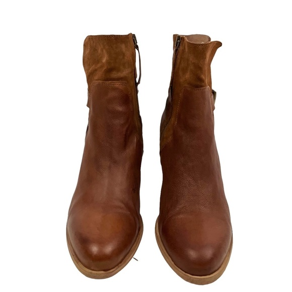 GARNET HILL Riley Heeled Buckle Boots - Picture 7 of 13